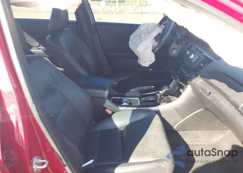 2017 Honda Accord Sport Se z USA, uszkodzony, nr VIN 1HGCR2F10HA016463